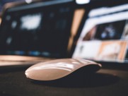 小巧的无线鼠标图片