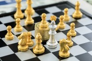 国际象棋金融经济对战图片