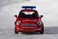 红色的玩具车图片大全