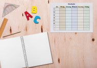 简约办公桌面图片