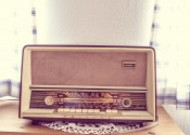 古老的收音机图片