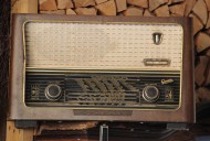 古老的收音机图片