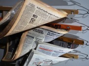 信息丰富的报纸图片