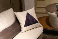 各种颜色的抱枕图片