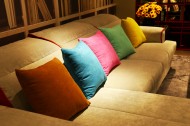 各种颜色的抱枕图片