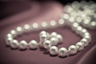 唯美的珍珠项链图片