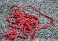 攀岩用的红色攀岩绳图片大全