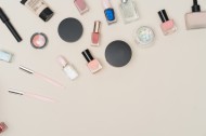 女生必备化妆品图片