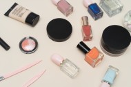 女生必备化妆品图片