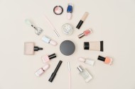 女生必备化妆品图片