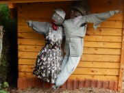 好玩的稻草人图片