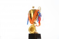 荣誉的奖杯和奖牌图片