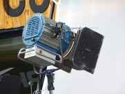 工作室照明灯图片