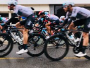 自行车公路赛图片