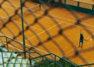 打网球的网球爱好者图片