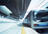 飞速的地铁图片