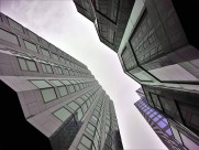 高大耸立的写字楼图片