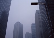 交通拥挤尾气排放图片