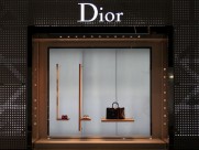 Dior橱窗设计图片