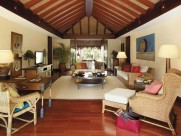 菲律宾香格里拉长滩岛度假村客房图片