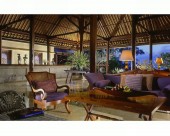 巴厘岛金巴兰海湾四季酒店