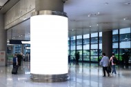 机场空白广告牌海报图片
