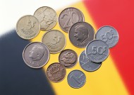 各国国旗和钱币图片