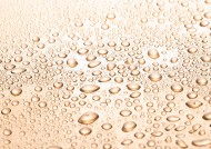 金属上的水珠图片