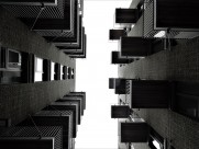 黑白建筑摄影图片