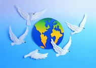 创意地球纸雕图片