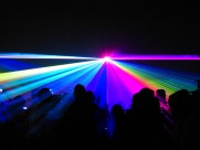 炫酷的激光表演图片