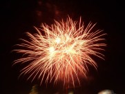 夜空中美丽的烟花图片大全