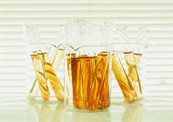 多彩的化学试剂图片