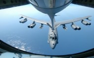 B-52轰炸机图片