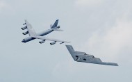B-52轰炸机图片