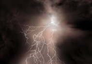 云层下的闪电风景图片大全