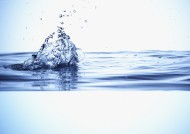 溅起的水花图片