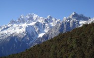 云南玉龙雪山自然风景图片