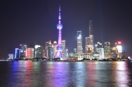夜晚的东方明珠图片大全