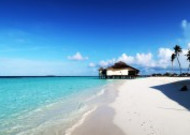 马尔代夫海边房屋风景图片