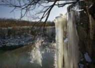 冬天的吊水楼瀑布风景图片大全