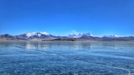 西藏冬日少女湖普姆雍措风景图片