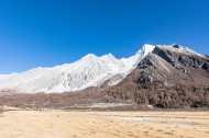 四川稻城亚丁雪山风景图片