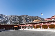 四川稻城奔波寺风景图片大全
