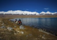 新疆慕士塔格峰风景图片