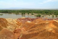 新疆五彩滩风景图片
