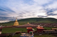 四川亚青寺风景图片