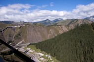 新疆伊犁果子沟大桥风景图片