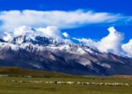 西藏念青唐古拉山脉风景图片
