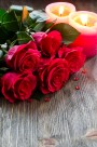 火红色的玫瑰花图片